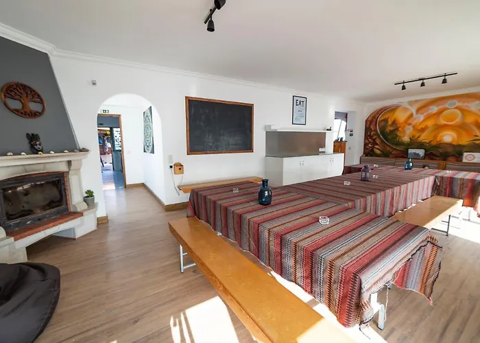 فندق مبيت وإفطار Surf Yoga