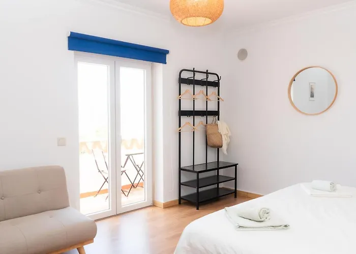 فندق مبيت وإفطار Surf Yoga *