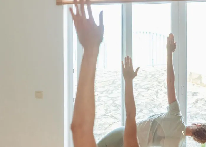 Surf Yoga إيريسييرا