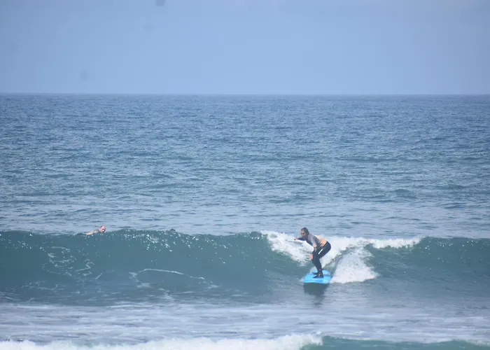 Surf Yoga فندق مبيت وإفطار *